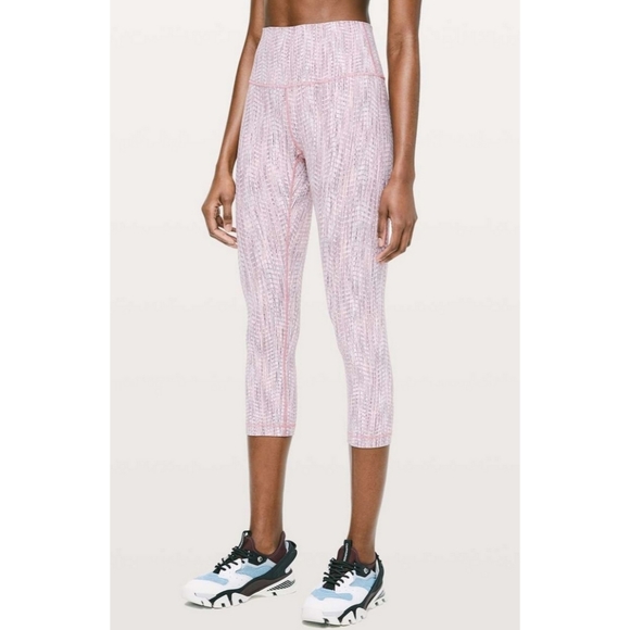 Lululemon Wunder Under Crop High Rise Leggings Full On Luon‎ 21" - Picture 3 of 14